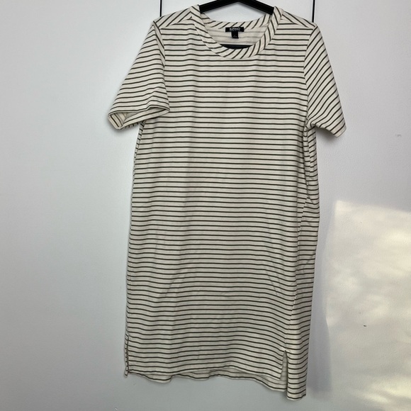 BUFFALO David Bitton Woman’s Green Striped Short Sleeve T-shirt Dress - Picture 1 of 5